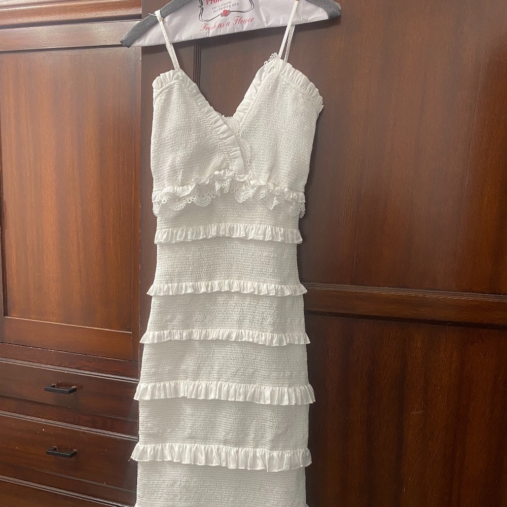 V Chapman Narcisse Midi Dress in White